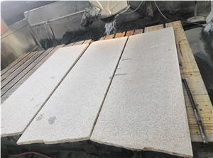 China G350 Rust stone Granite Flamed Floor Tiles